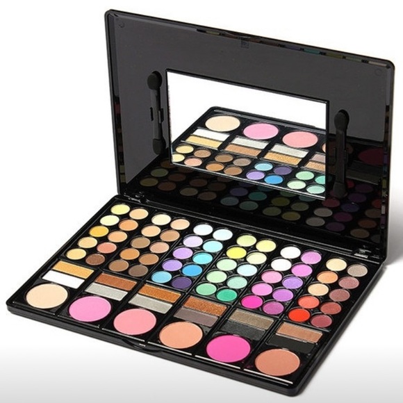 Eyeshadow - Picture 3 of 4